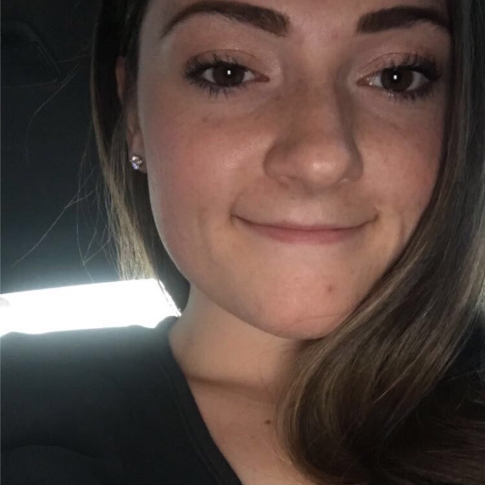 Meet your Posher, Holly